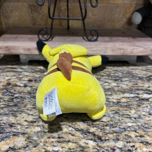 Pokemon Pikachu Plush Toy - Picture 4 of 4
